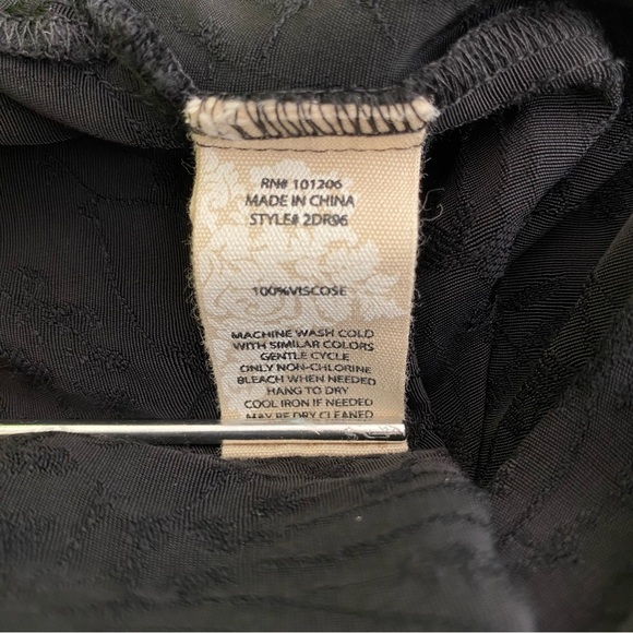 Soft Surrounding Silky Jacquard Pin Tuck Blouse Black Long Sleeve Womens Size L - Picture 10 of 13